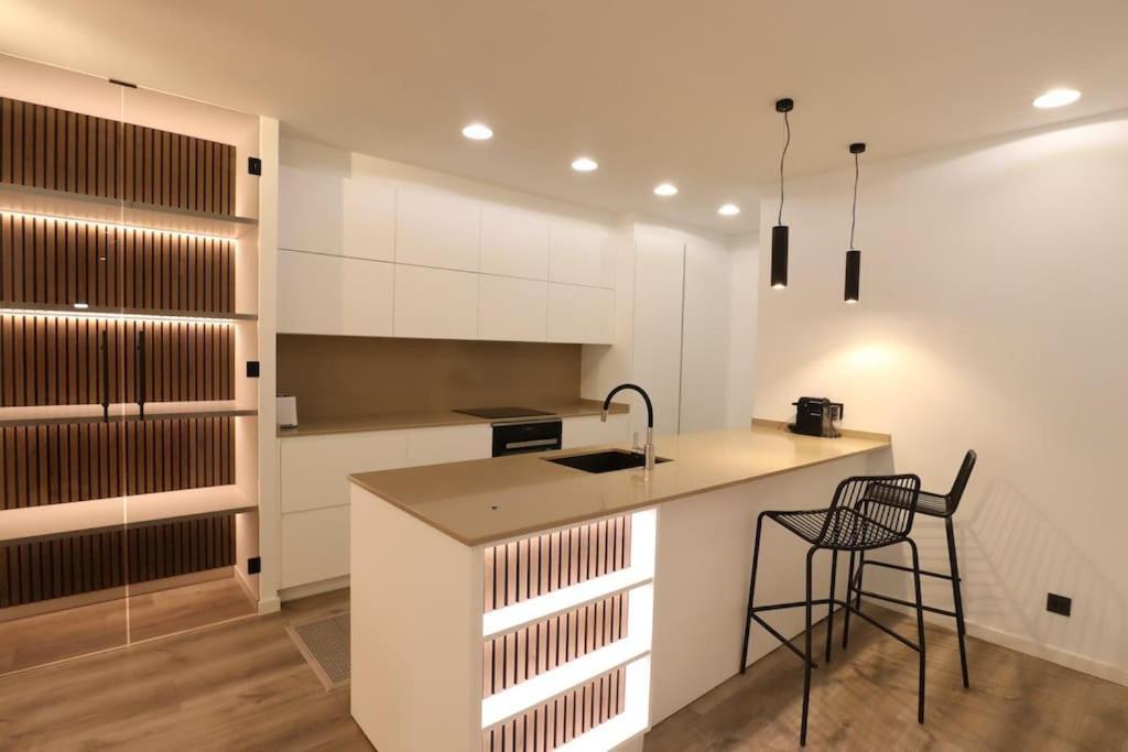 Notel Club - Precioso Loft En El Centro De La Ciudad Santander Bagian luar foto